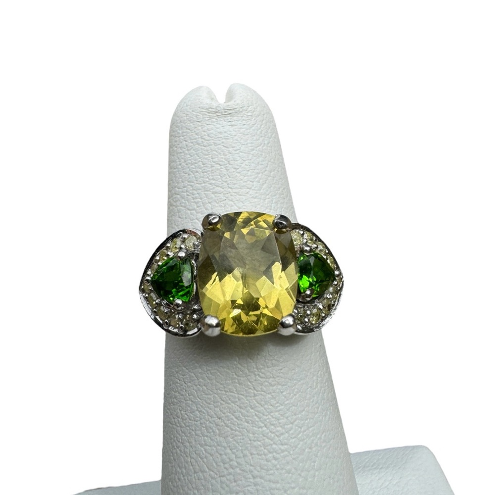 Vintage Gorgeous citrine gemstone ring